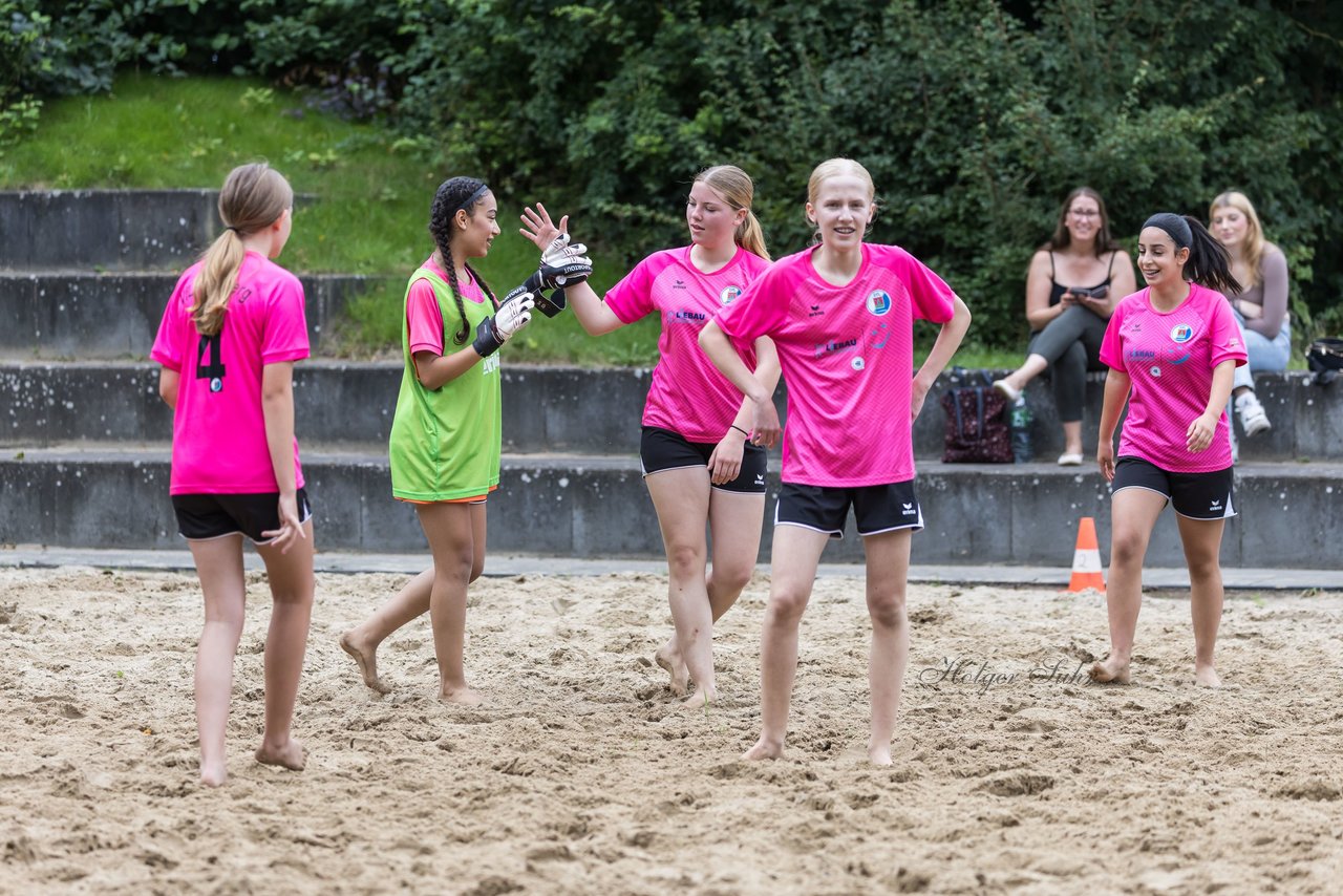 Bild 60 - wBJ/wCJ Beachsoccer Cup